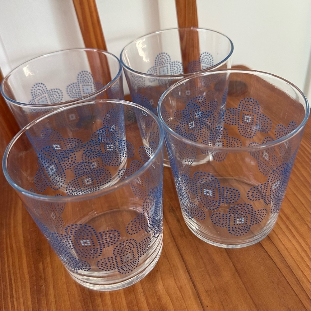 Set of 4 IKEA Vattendans Glass Cup 22648 Dotted Flowers